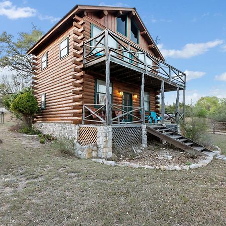 Mighty Oak Log Cabin Фредериксберг Экстерьер фото