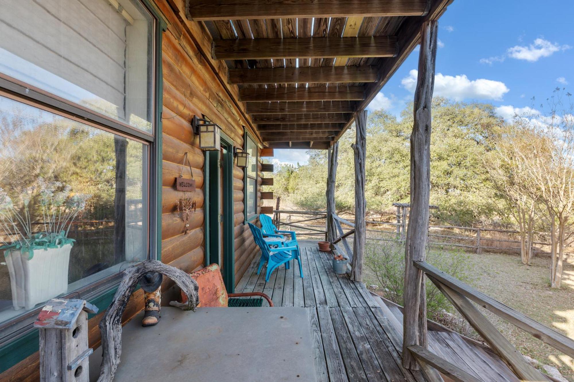 Mighty Oak Log Cabin Фредериксберг Экстерьер фото