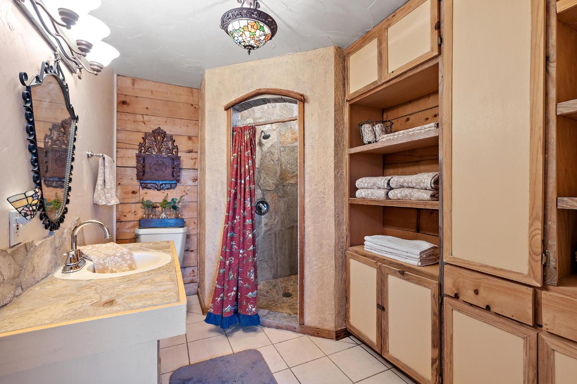Mighty Oak Log Cabin Фредериксберг Экстерьер фото