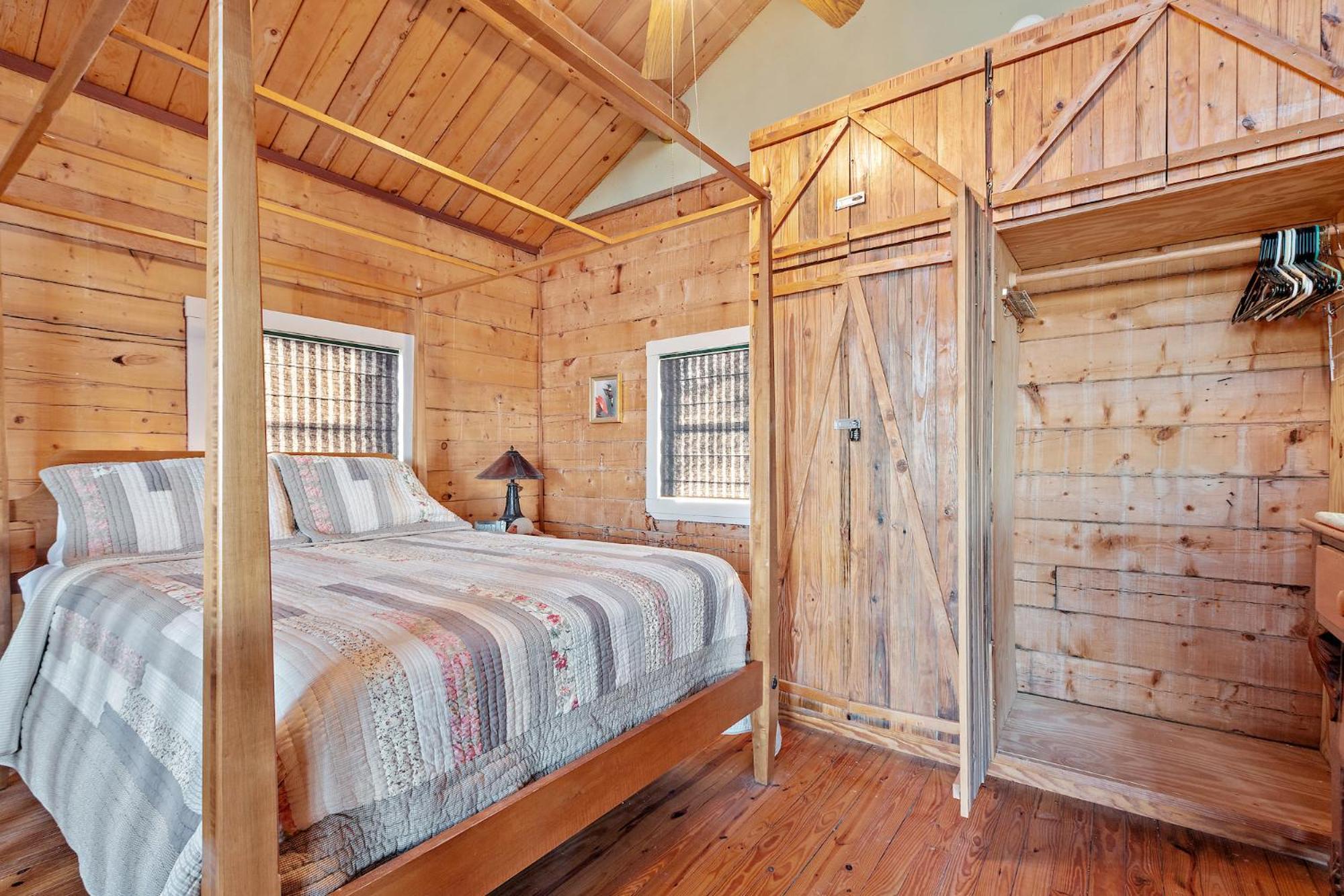 Mighty Oak Log Cabin Фредериксберг Экстерьер фото