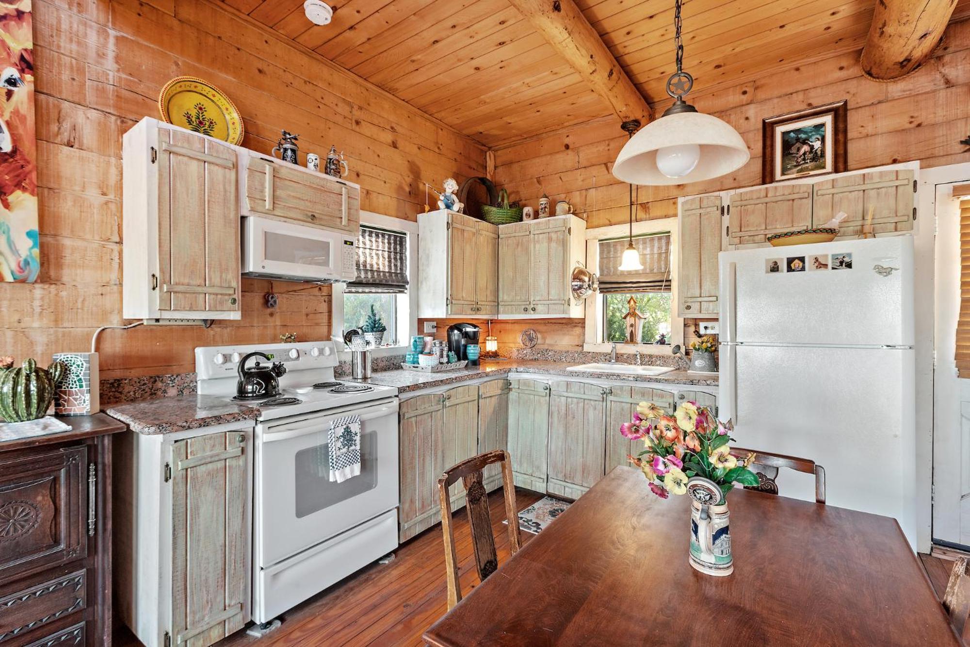 Mighty Oak Log Cabin Фредериксберг Экстерьер фото