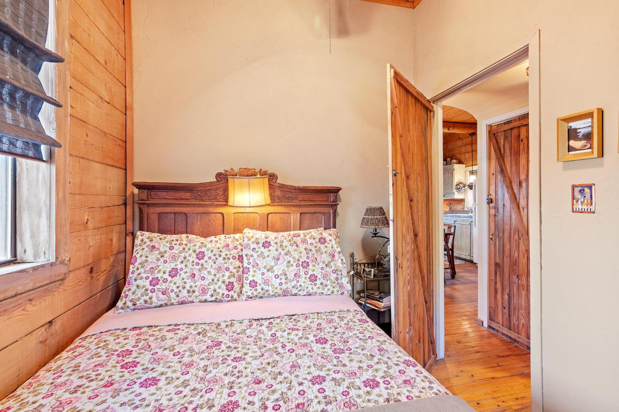 Mighty Oak Log Cabin Фредериксберг Экстерьер фото