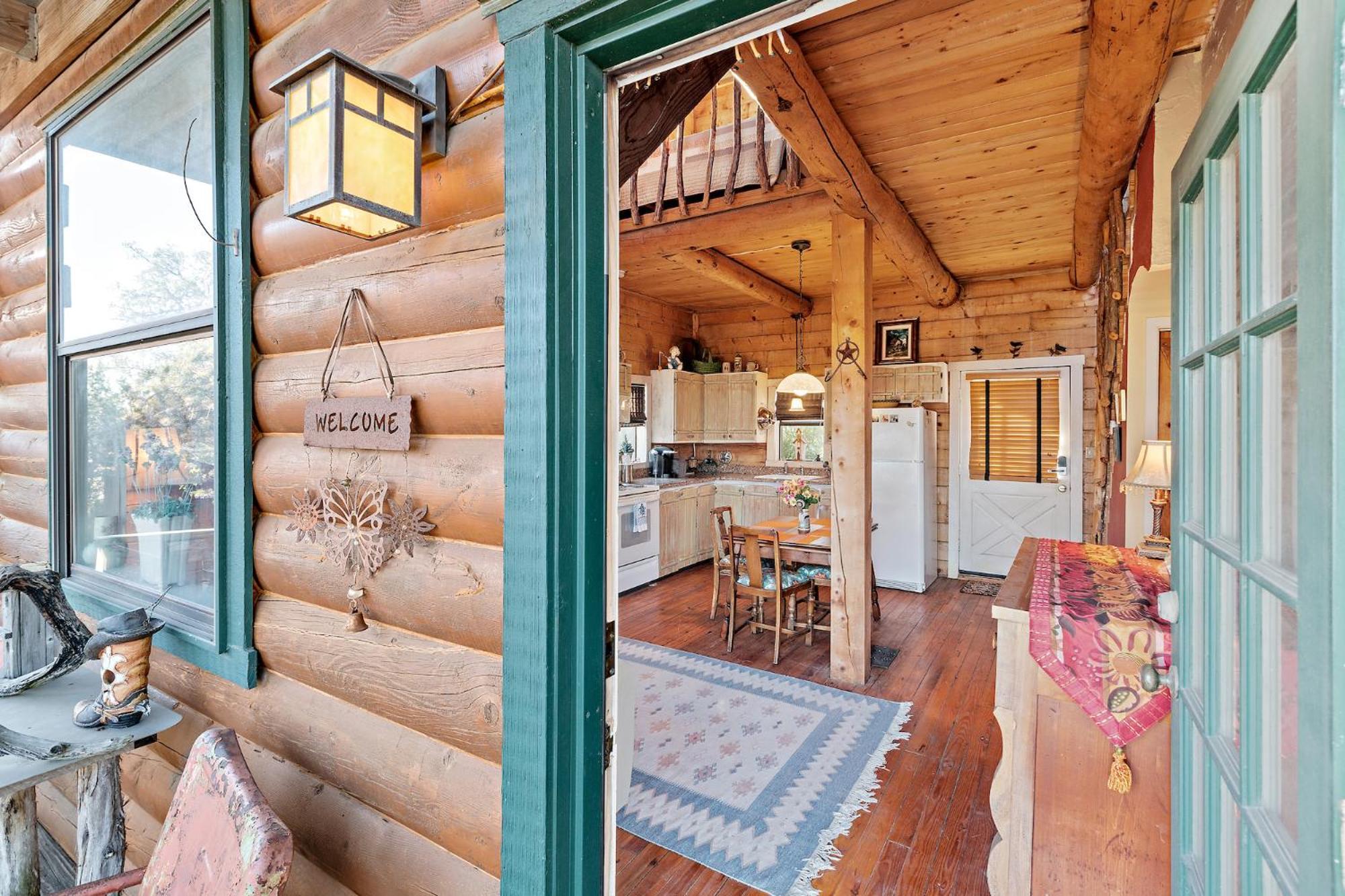 Mighty Oak Log Cabin Фредериксберг Экстерьер фото