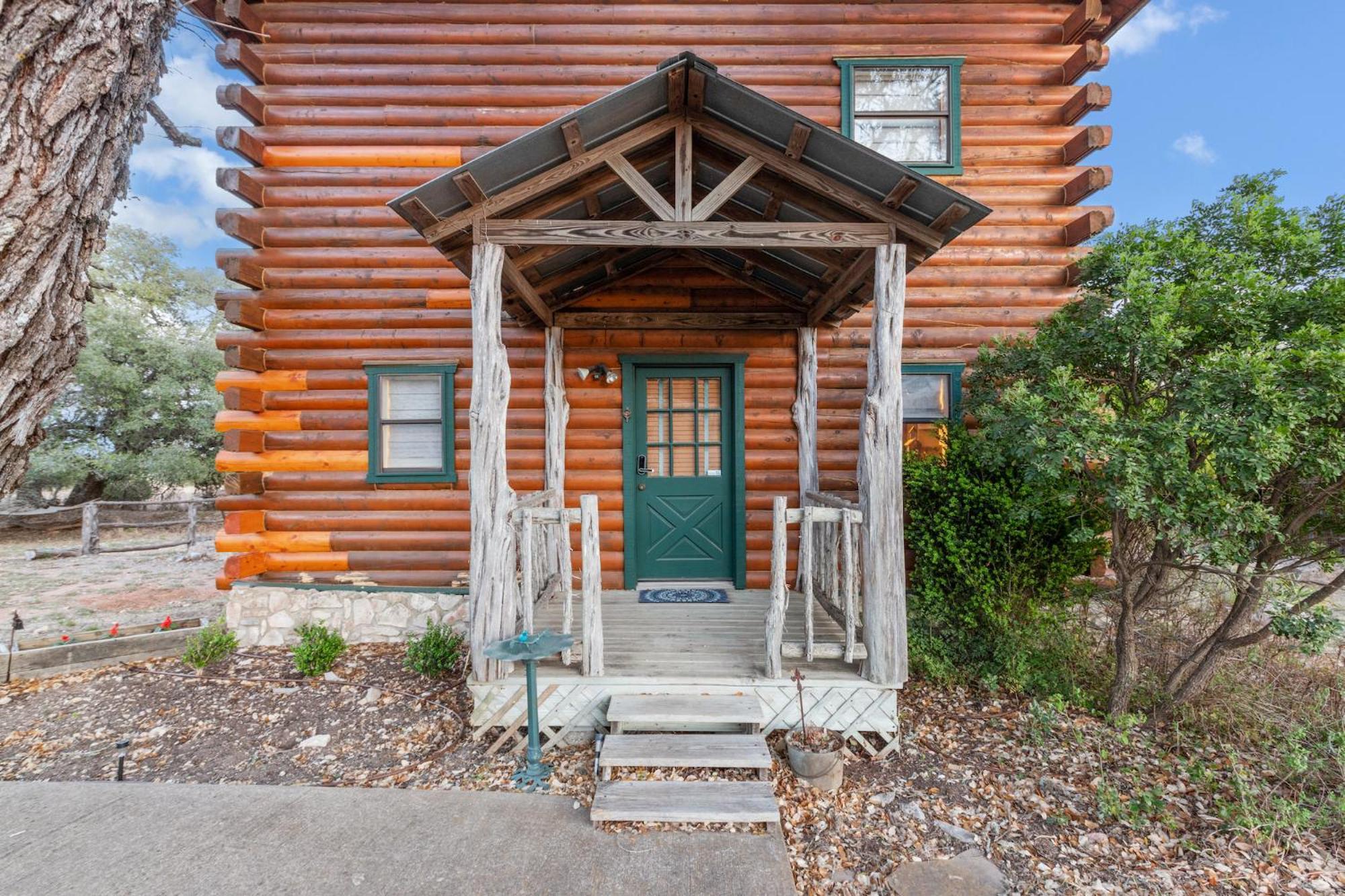 Mighty Oak Log Cabin Фредериксберг Экстерьер фото
